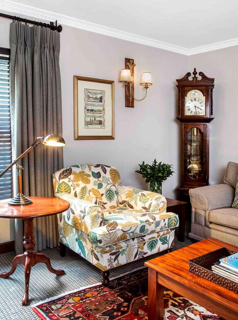 Premier Hotel Falstaff Johannesburg Restaurant photo