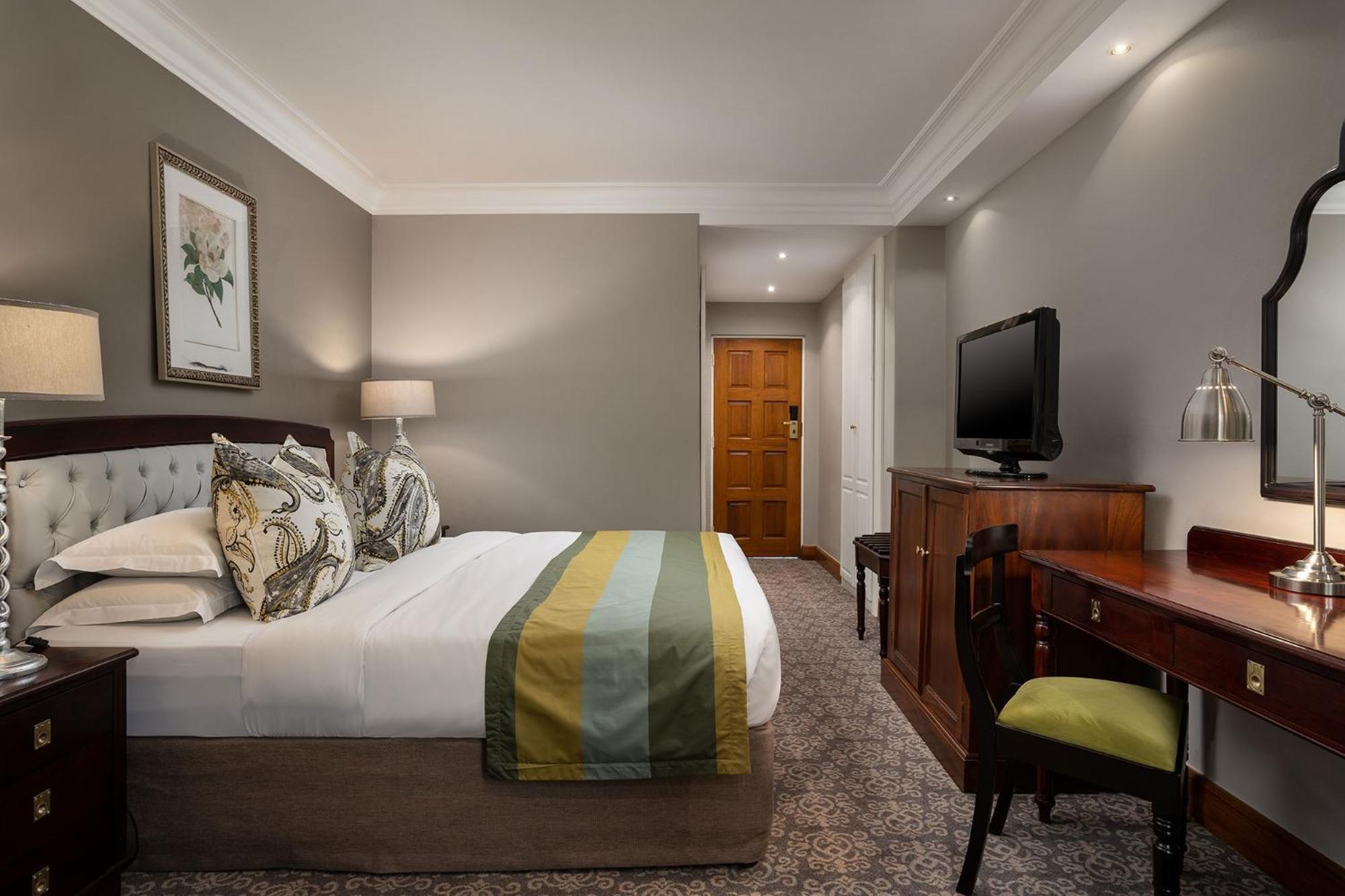 Premier Hotel Falstaff Johannesburg Exterior photo
